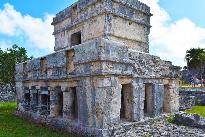 Tulum Express from Cancun and Riviera Maya - Group size and comfort: what 15 travelers feels like