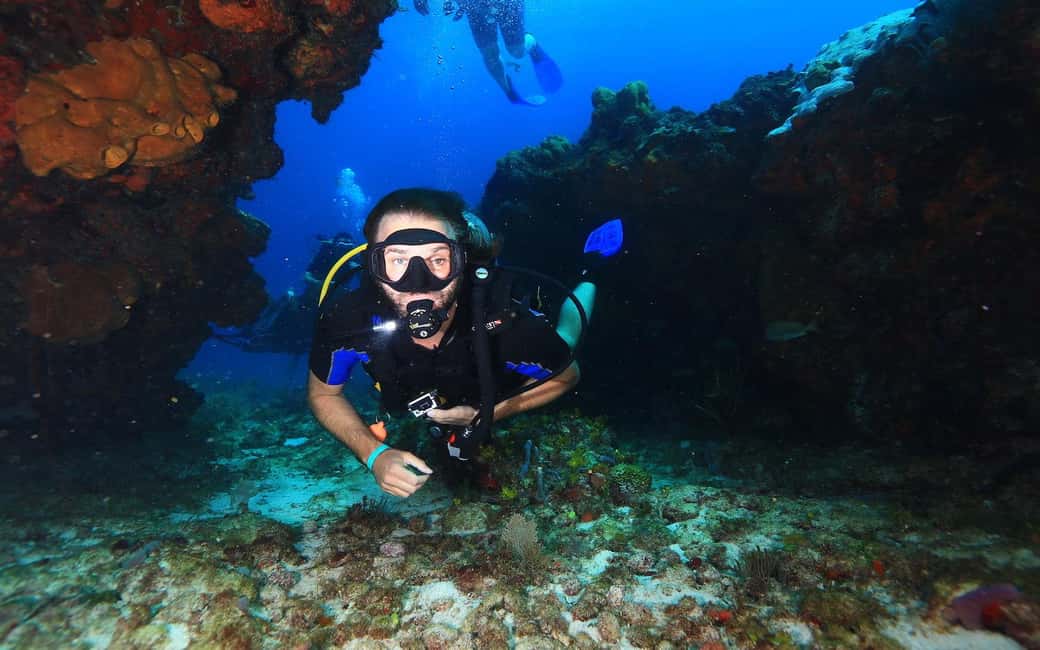 Underwater Museum Musa : SCUBA DIVING FOR BEGINNERS - Price and value: what $142 covers (and what can cost extra)