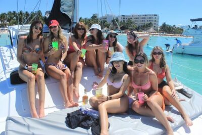 Unforgettable Catamaran Journey: Cancun to Isla Mujeres! - What’s Included on the Water (And What You Still Might Want to Bring)