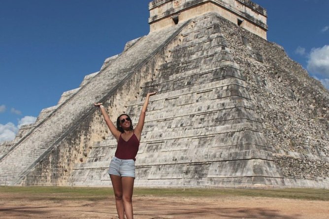 VIP tour to Chichen Itza, Hubiku & Ik Kil. Lunch and transport - Valladolid for 30 minutes: colonial town photos without the stress