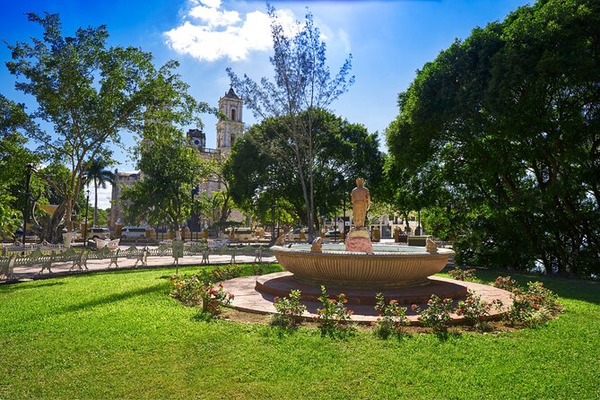 Visit Chichén Itzá and discover a real Cenote and Valladolid. Transport included - The small costs that can pop up (bring cash)
