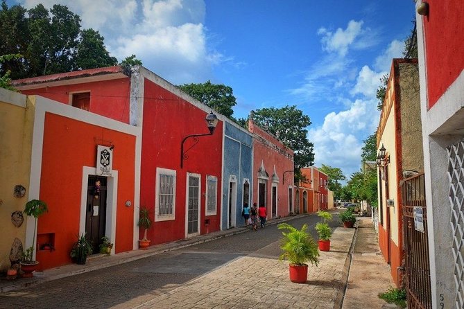 Visit Chichen Itza & the Magical Cenotes Ik Kil & Suytun - Valladolid in 30 Minutes: Church, Crafts, and Dessert Chances