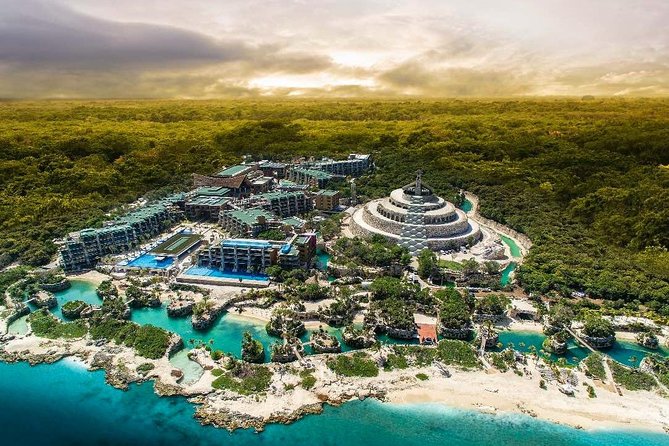Xcaret Aquatic Theme Park Private 12 hrs Trip from Cancun by van - Private Van Comfort from Cancun to Xcaret