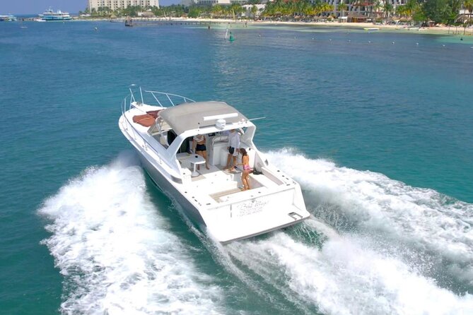 Yacht experience in Cancun: cruise, swim and sunset views - Crew, Communication, and the Snorkel Gear Check You Should Do