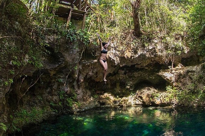 Zapote Cenotes Adventure Tour Prehistoric Park - The small group cap (10 travelers) and why it feels smoother